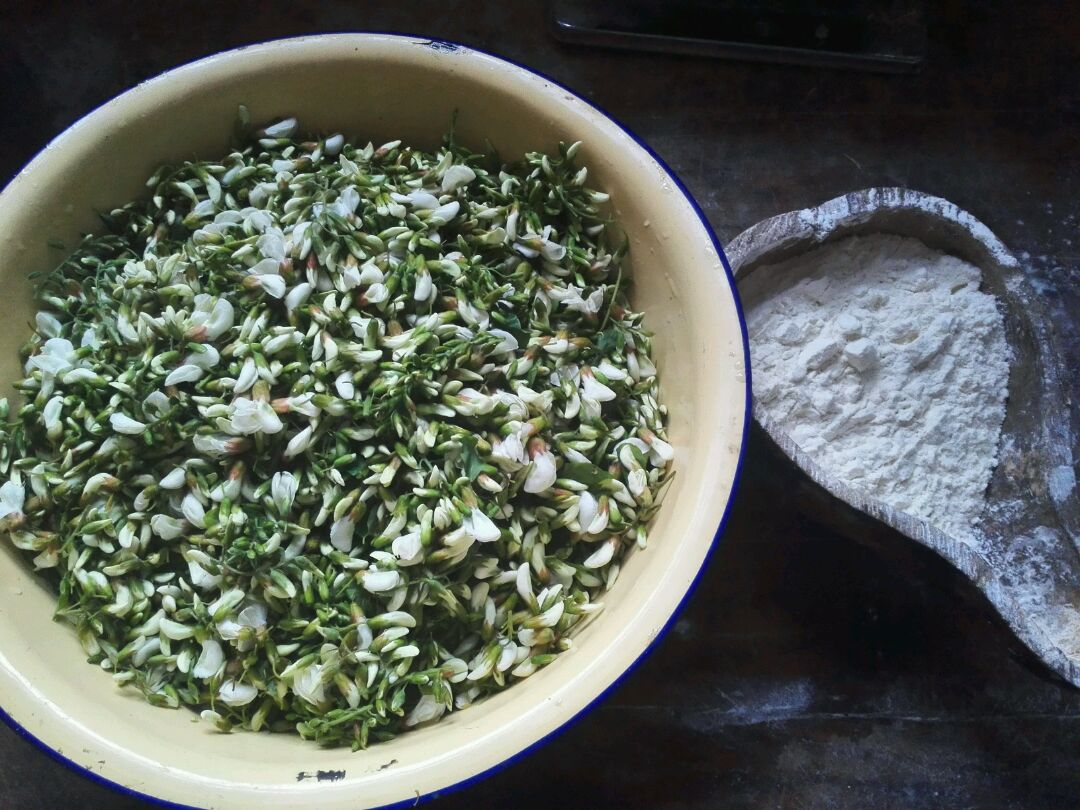 槐树花可食用无毒？详细解析其功效与食用方法(图2)